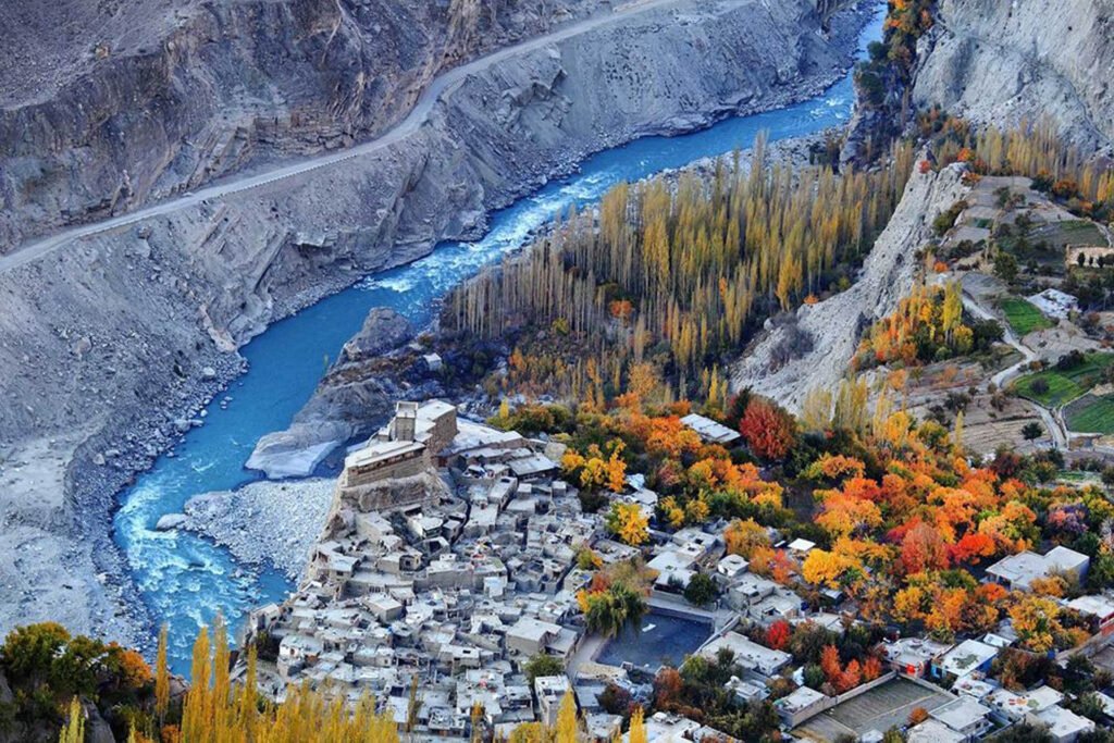 httpsincrediblenorth.pk Hunza tours and travels hunza visit gilgit baltistan (1)
