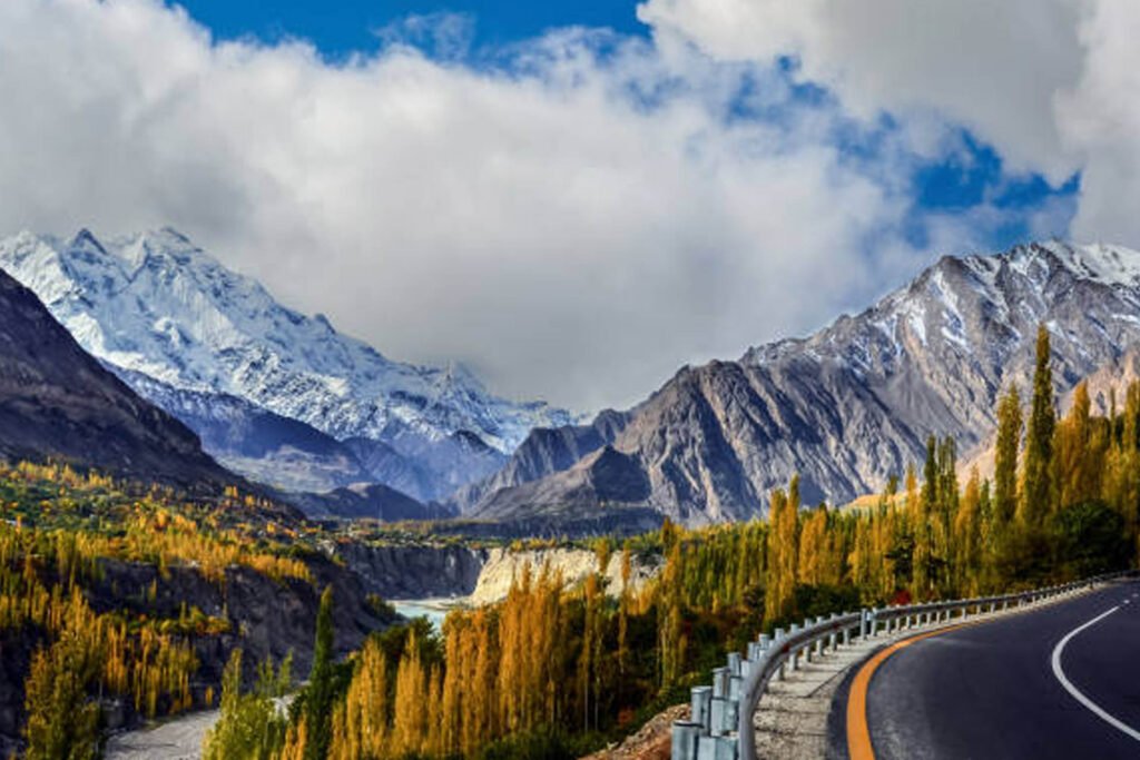 httpsincrediblenorth.pk Hunza tours and travels hunza visit gilgit baltistan (1)