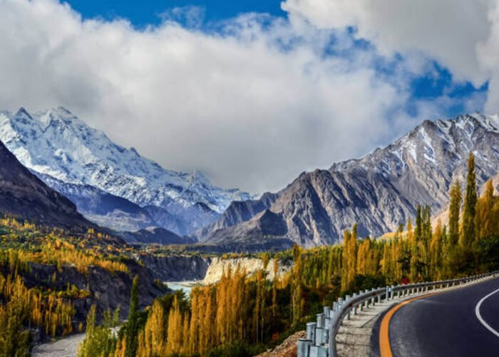 httpsincrediblenorth.pk Hunza tours and travels hunza visit gilgit baltistan (1)